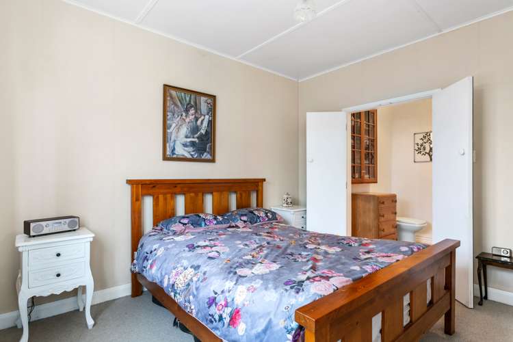 39 Raleigh Street Leamington_12