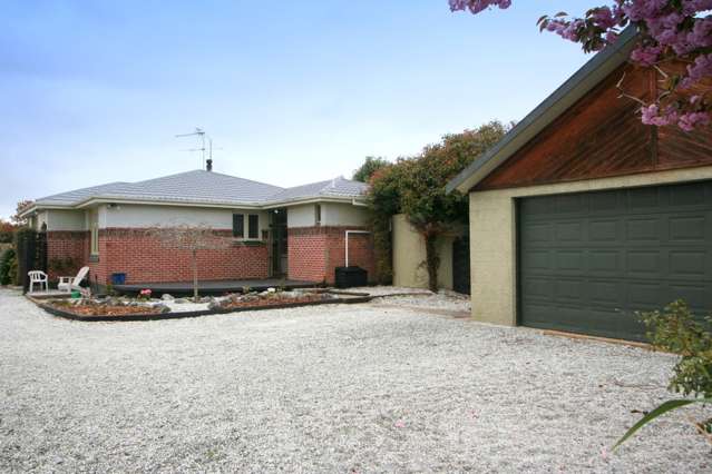 696 North Road Lorneville_1