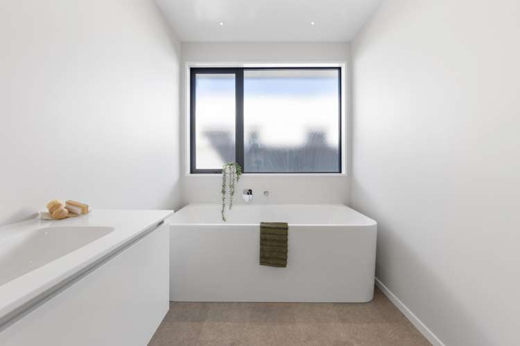 66A Neill Street Hornby_20