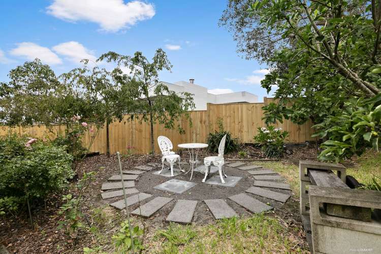 26 Wairata Place Te Atatu South_10