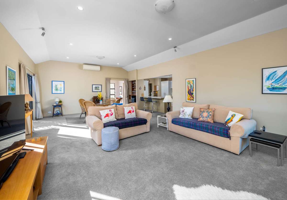 15 Alderton Drive_4