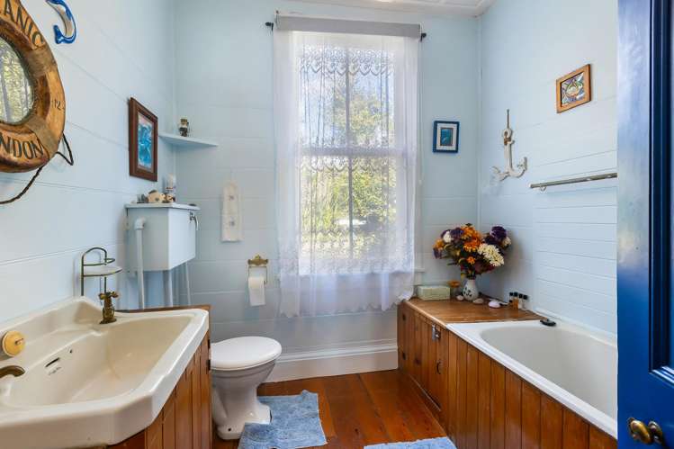 31 Totara School Road Totara North_13