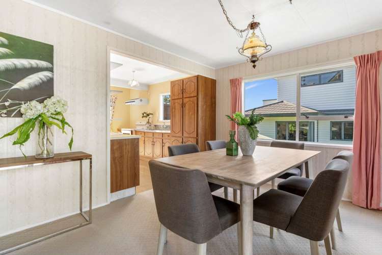 43a Beach Road Stanmore Bay_7