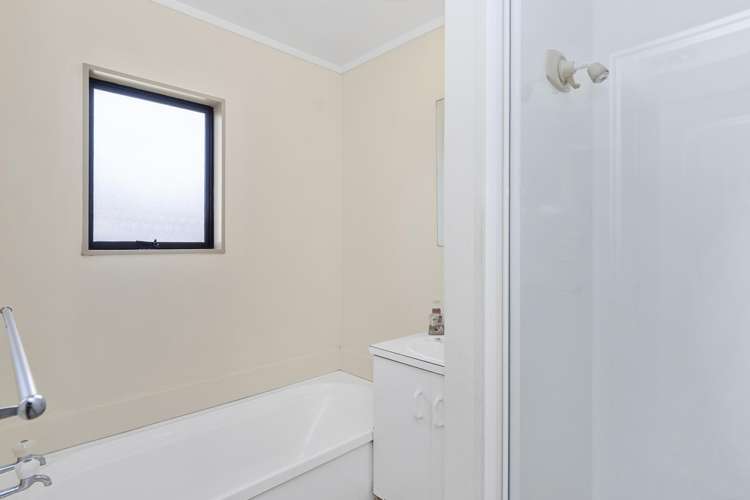 47b Millers Road Brookfield_12