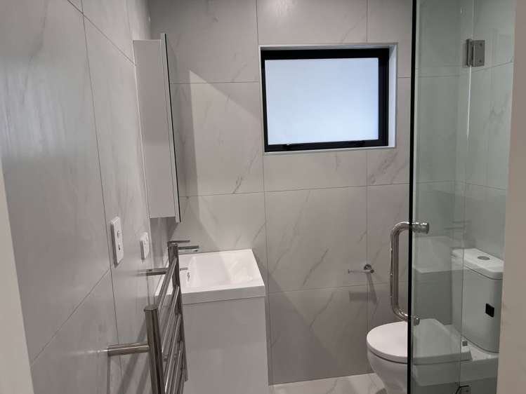 64 Landscape Road Papatoetoe_5