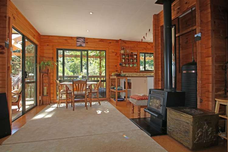 83 Upper Rocklands Road Kahurangi National Park_5