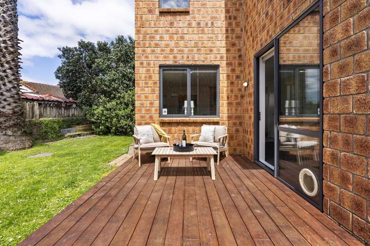 2/3a Curzon Street Onehunga_24