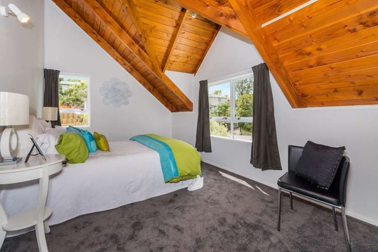 73 Vandeleur Avenue Birkdale_11