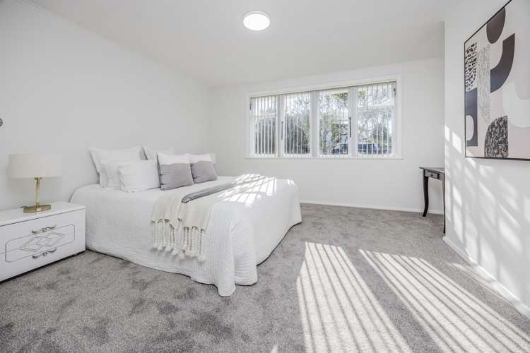 21 Farnborough Crescent_5