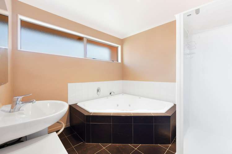 5 Ben Bracken Place Bishopdale_8