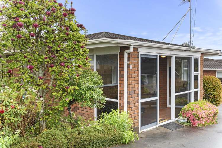 8 Burns Street Westown_9