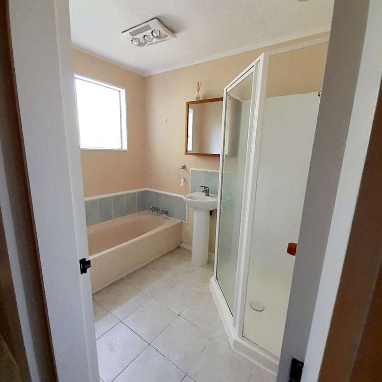 25 Hartford Crescent Totara Park_12