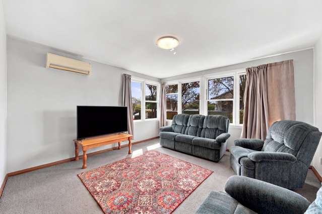 15 Avro Crescent Hornby_4