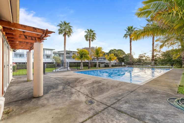 24B/30 Westward Ho Road Glen Eden_13