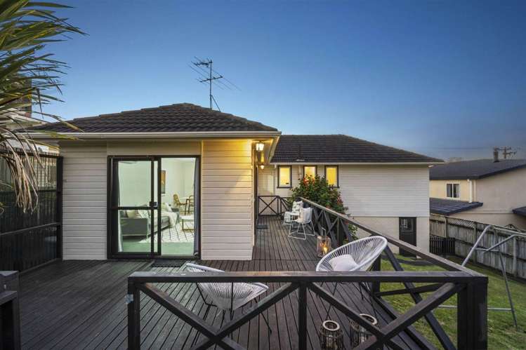 67 McLeod Road Te Atatu South_12
