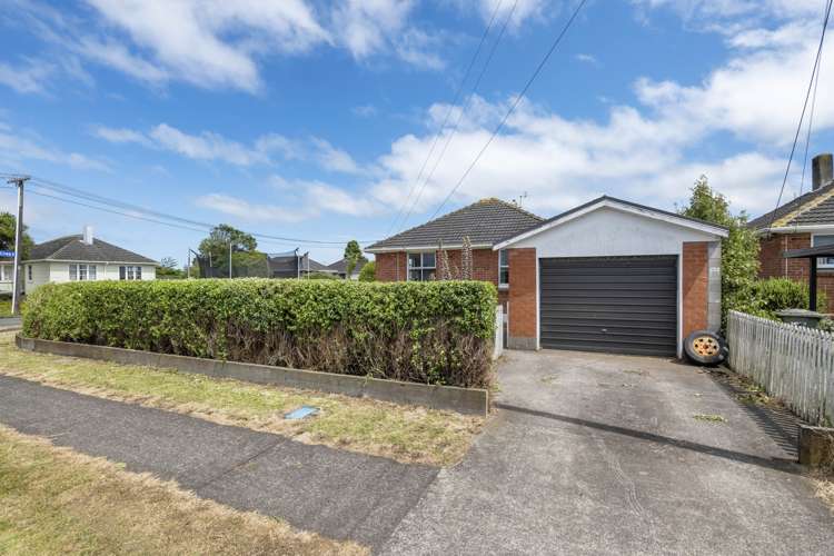 2 Robbins Crescent Hawera_14