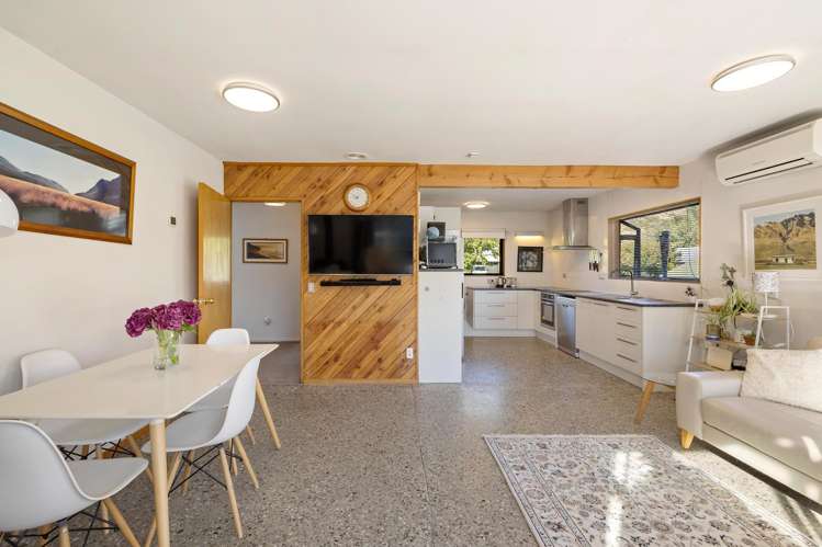 8 Kawarau Place_5