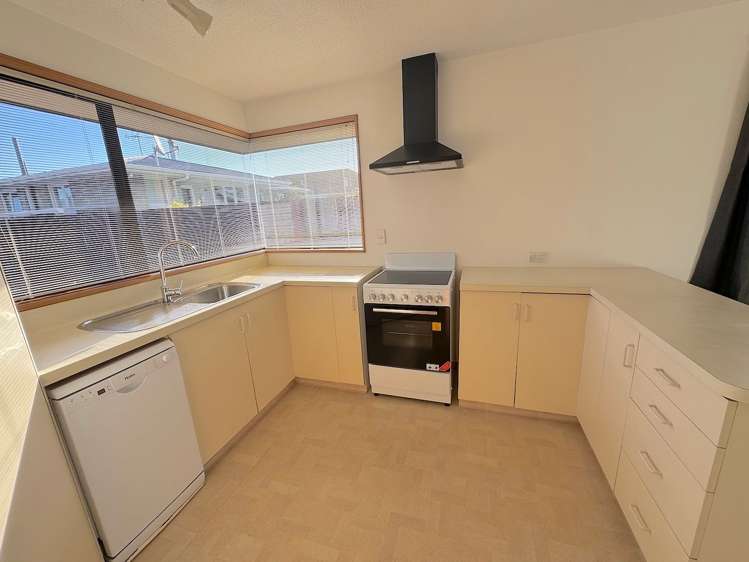 2/24 Woodbury Street Avonhead_5