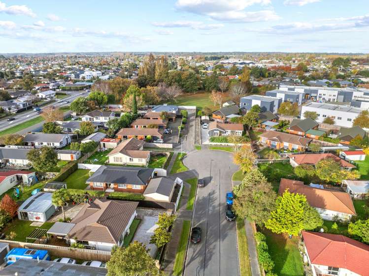 21 La Perouse Place Northcote_29