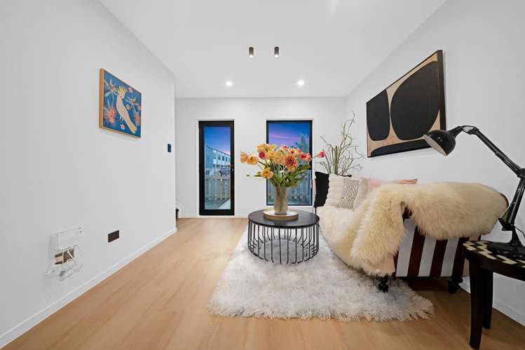 8B Von Sturmer Street_4