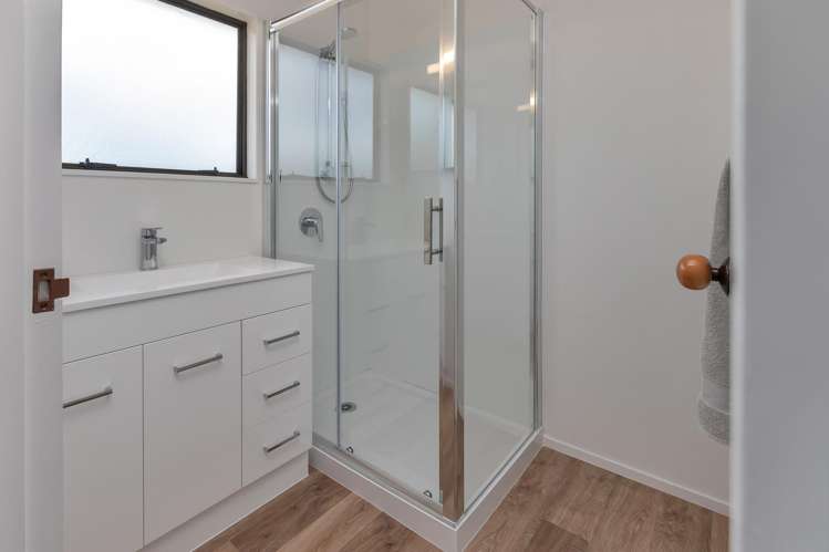 114 Paramount Parade Tikipunga_17