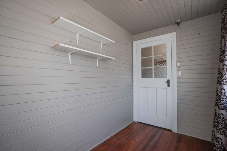 10 King Street Netherby_16