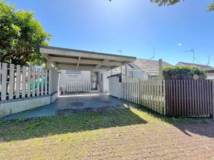 3/92 Aranui Road_0