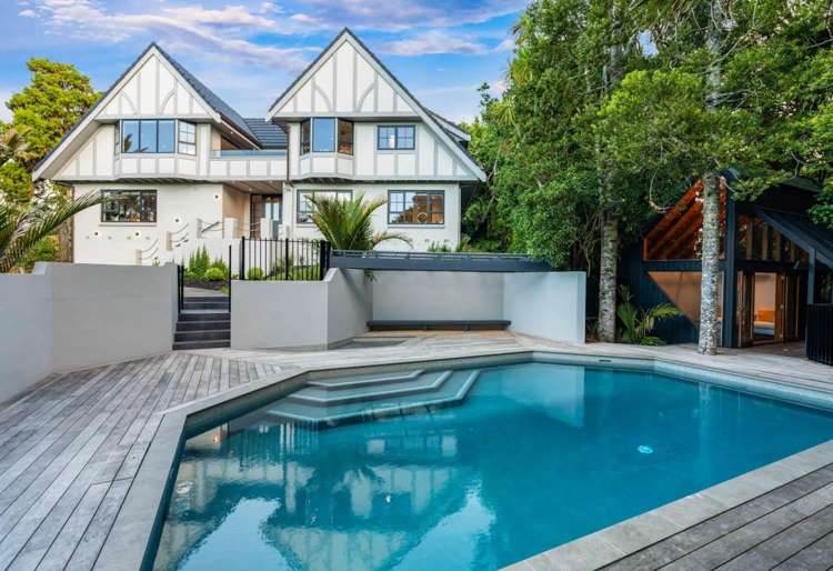 15 Fern Glen Road South_0