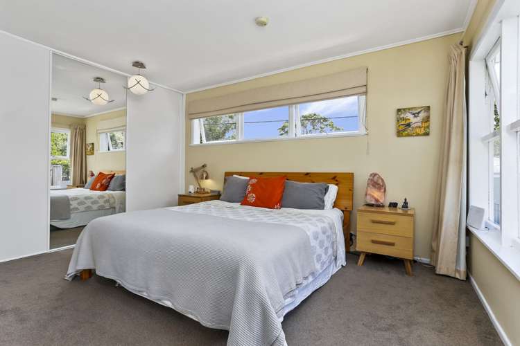 64 Woodfern Crescent Titirangi_12