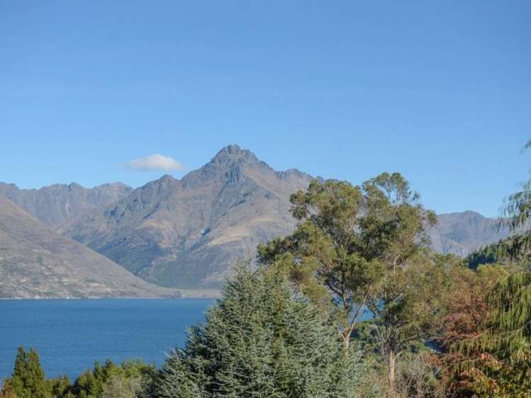 11/8 Mckerrow Place Fernhill/Sunshine Bay_6