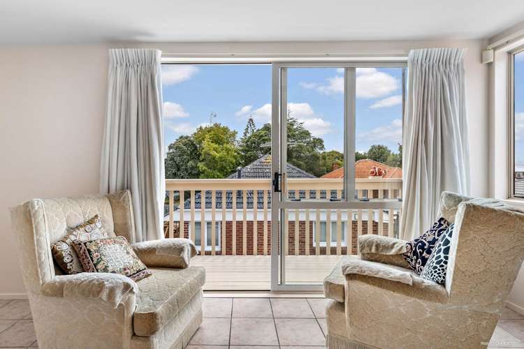 79 Te Atatu Road Te Atatu South_15