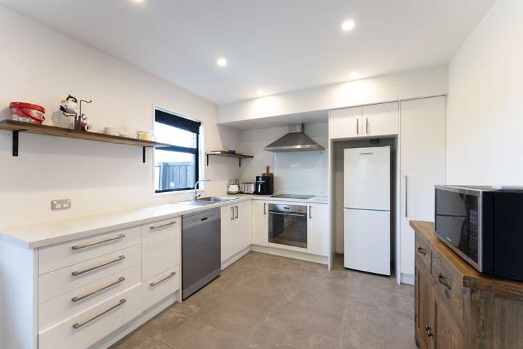 83 Faringdon Boulevard Rolleston_4