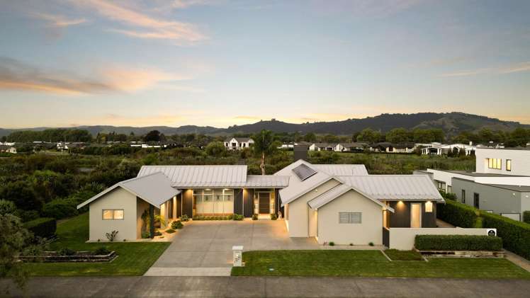 38 Baxter Michael Crescent Cambridge_6