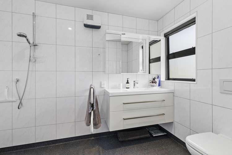 13 Cataldo Mews Avalon_18