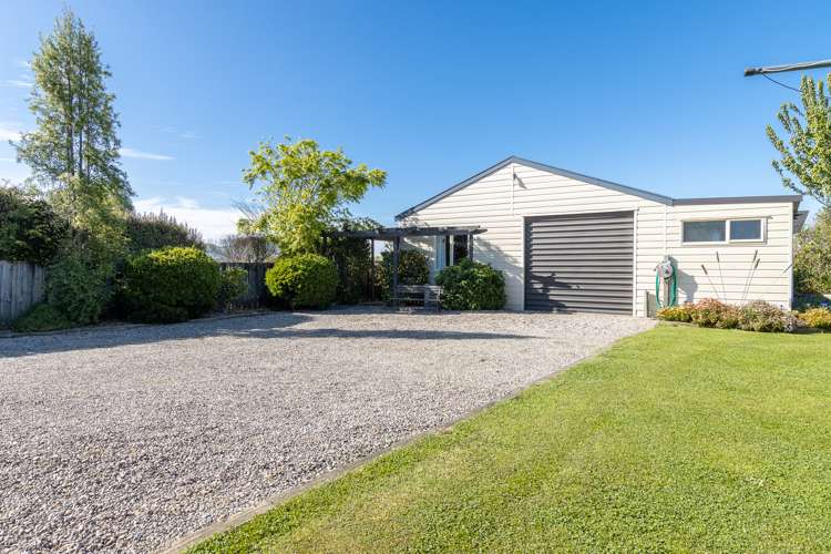 18 De La Mare Drive Leamington_13