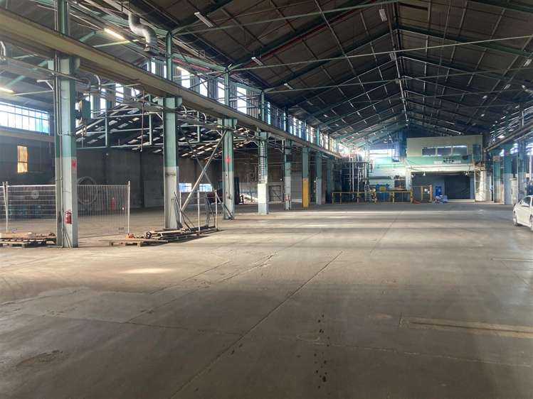 8b/75 Main South Road Sockburn_2