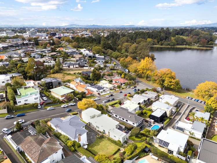 6 Fowlers Avenue Hamilton Lake_33