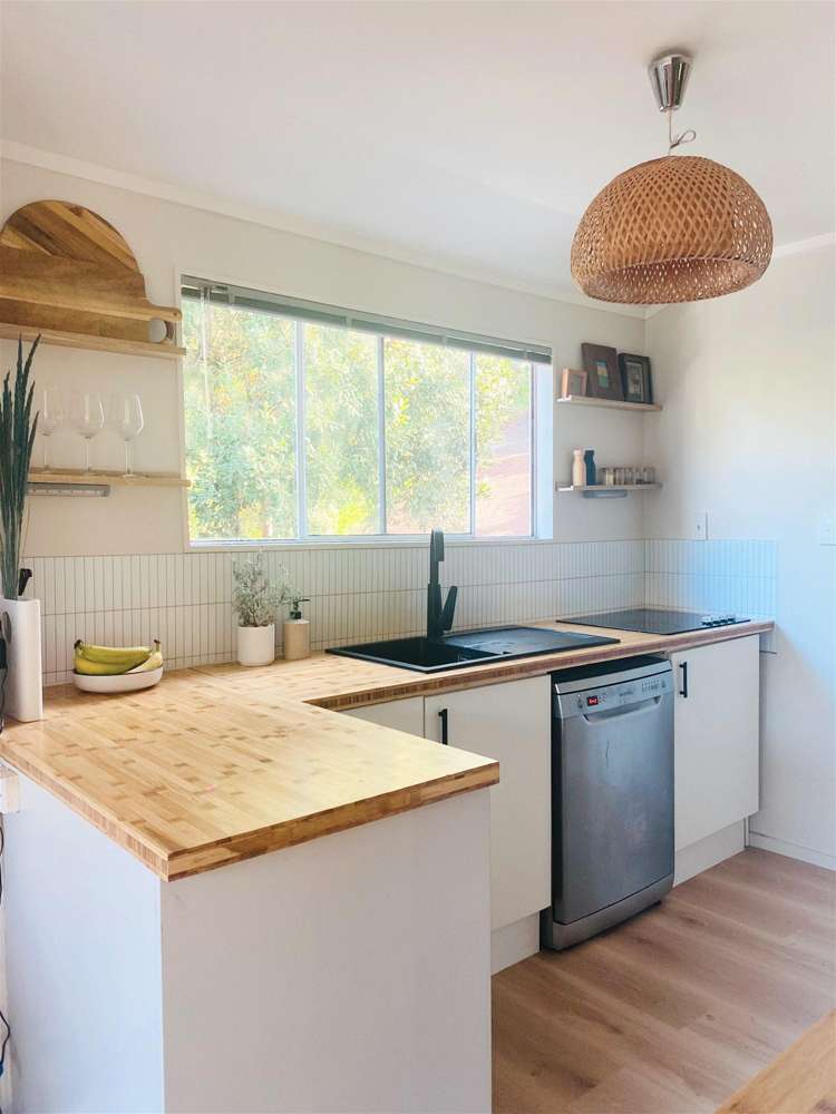 8 Limmer Place Browns Bay_7