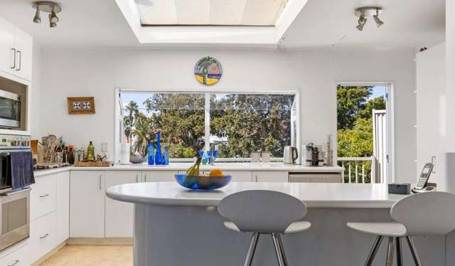 64 Codrington Crescent 1725_3