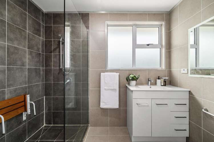 5 Jarmey Place Mangakakahi_9