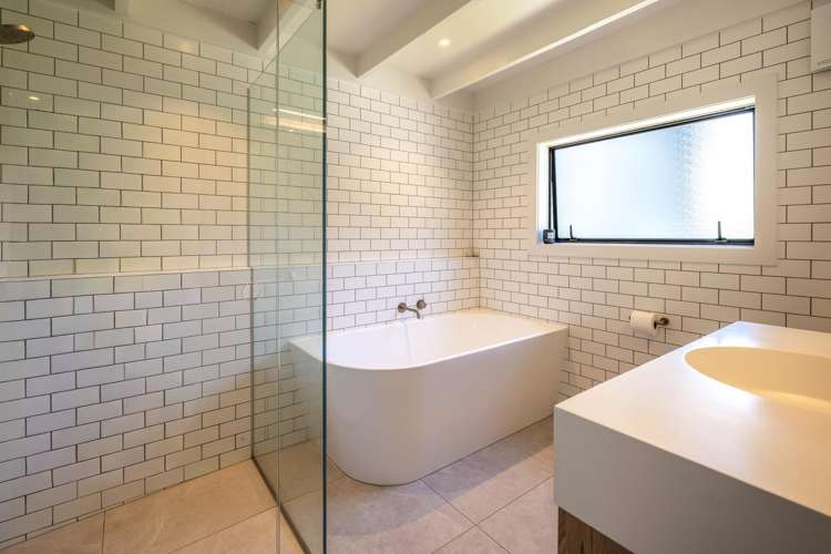 332 Sea View Road Onetangi_17