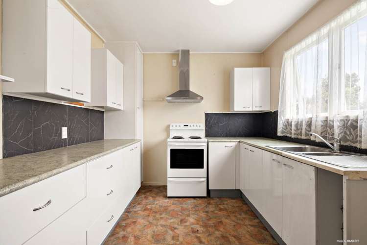 13 Huia Street Waiuku_6