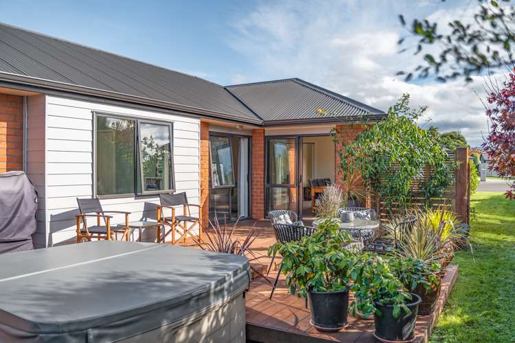 12 Solstone Drive Solway_19