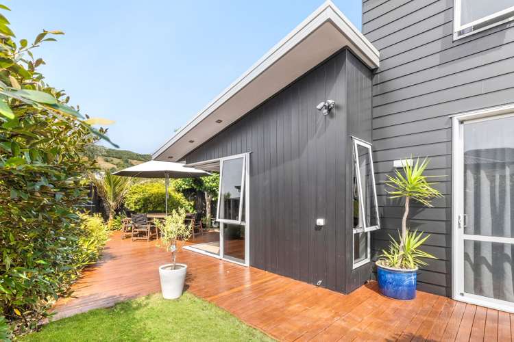 6 Cambria Gardens The Wood_11