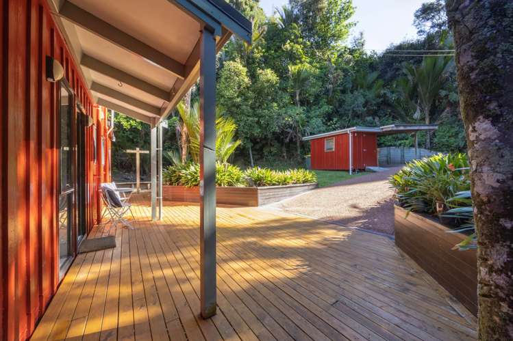 7 Ngaio Road Titirangi_16