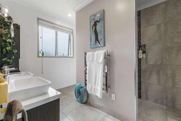 8 September Grove Tamahere_12