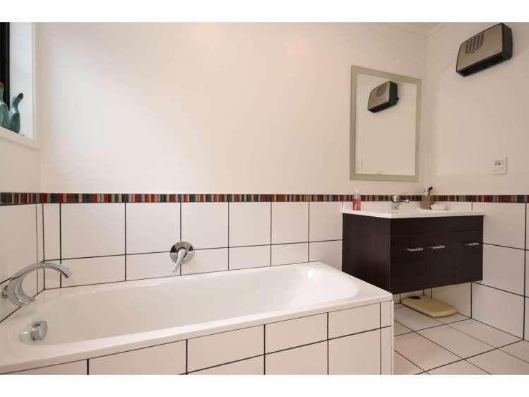 8 Wentworth Terrace Kerikeri_21