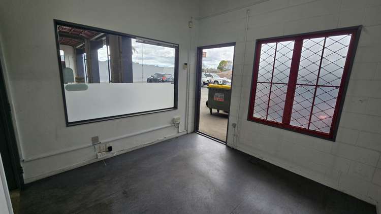 Tenancy 1, 1235 Cameron Road Tauranga Central_5