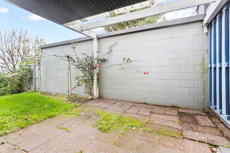 2/24A Landscape Road Mt Eden_2