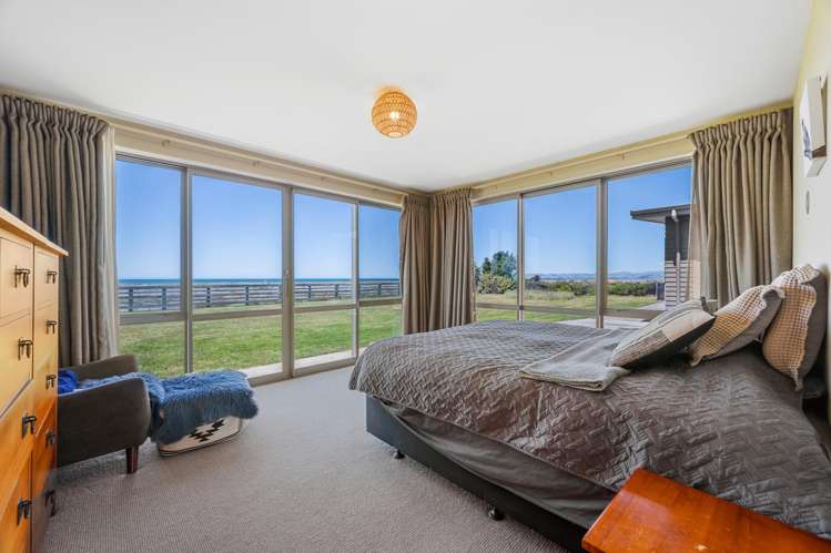 18 Shoreline Place Rarangi_23